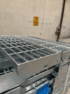 Light Type Grating Stair Tread