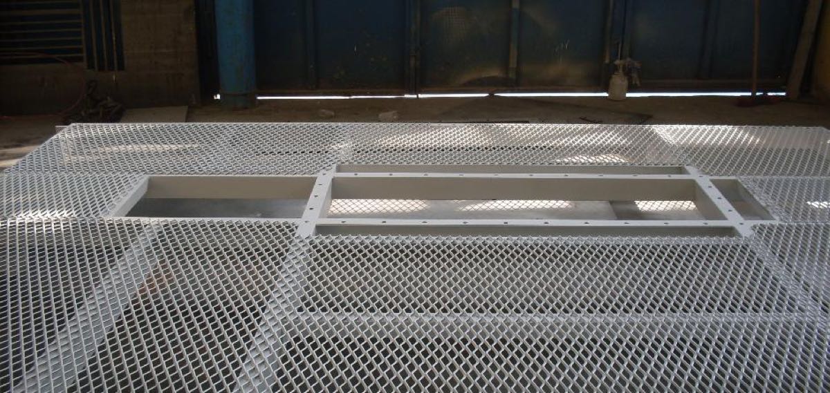 Expanded Metal as Walkway